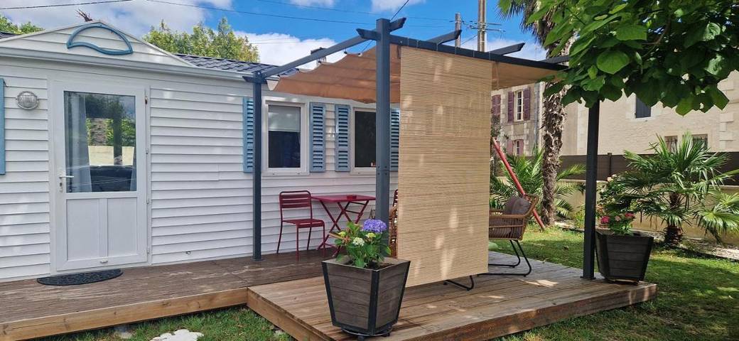 Gîte pour 4 personnes, avec piscine et jardin à Saint-Ciers-sur-Gironde - 2