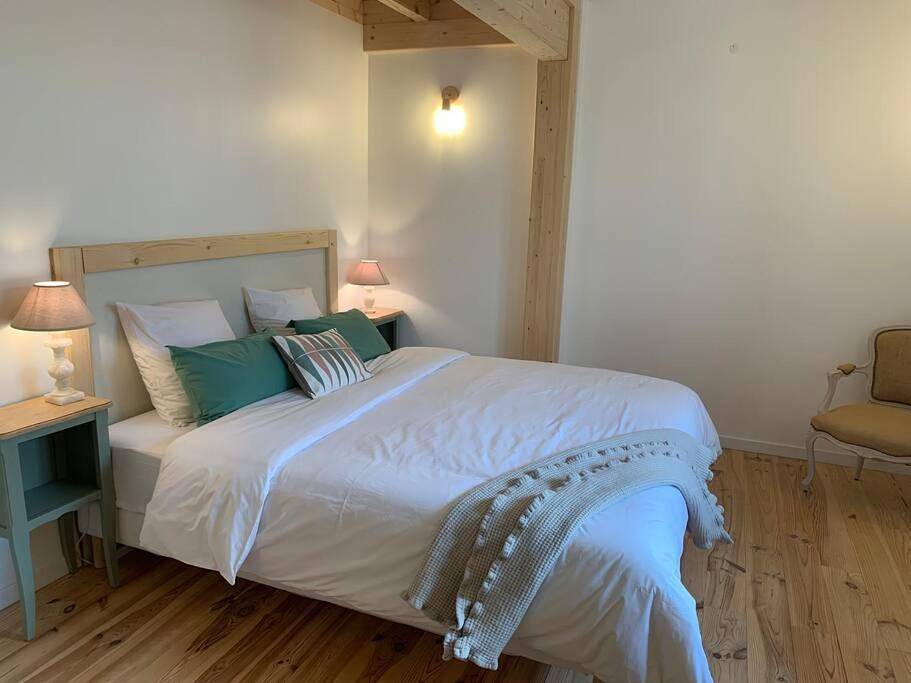Gite Oranis, maison de charme au cœur du Quercy blanc! in Montjoi, Quercy
