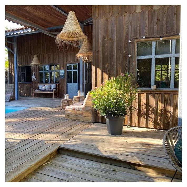 Location de vacances pour 9 personnes, avec vue ainsi que terrasse et piscine dans Plage du Mauret - 2