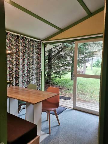 Camping pour 5 Personnes dans Palisse, Région d'Ussel, Photo 4