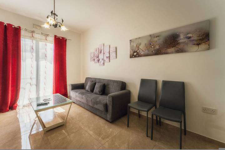 Gîte pour 7 personnes, avec balcon, adapté aux familles dans Zebbug - 2