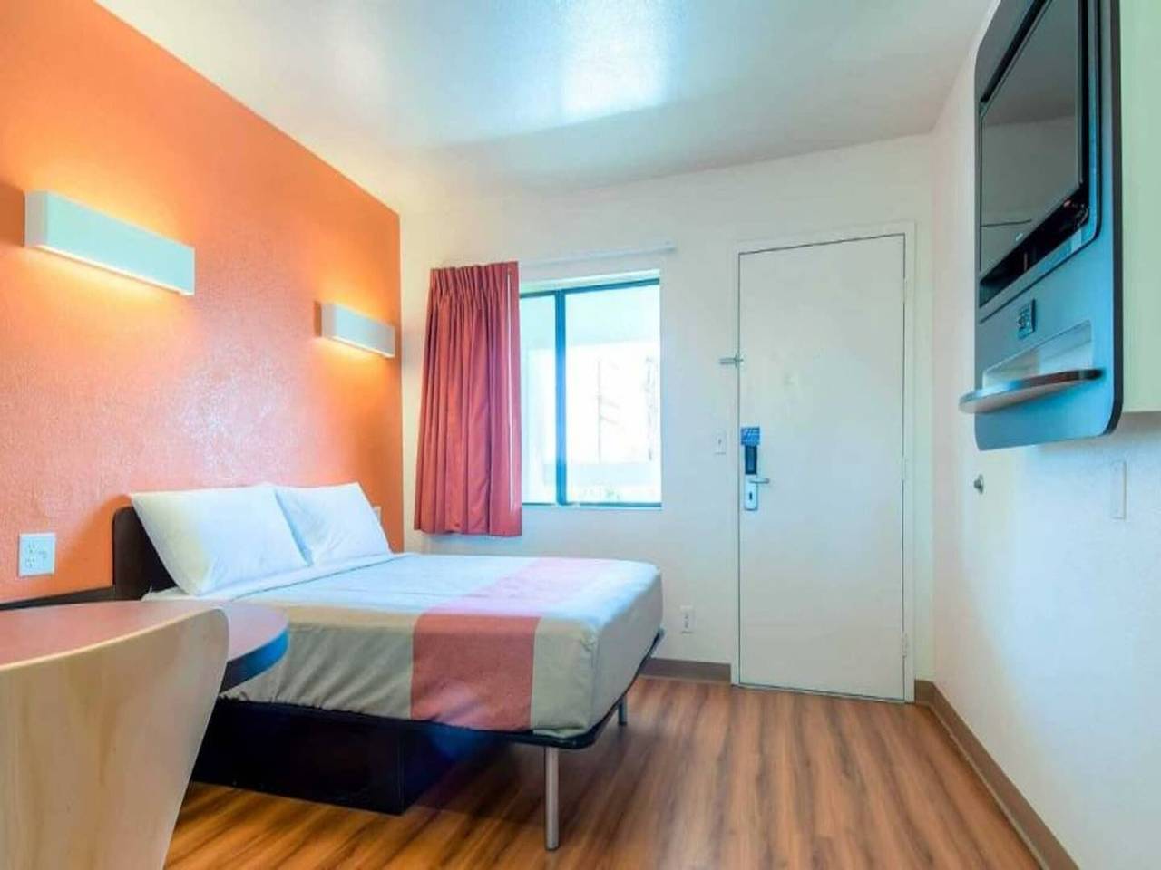 1 Cama Completa | Ducha Ada/ri/mini Nevera in Palm Springs, Coachella Valley