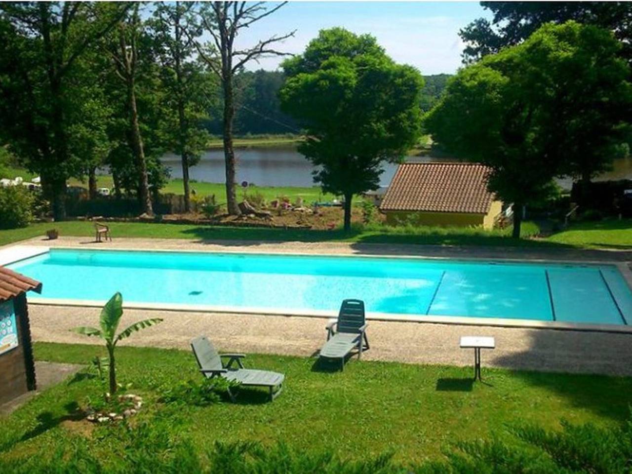 Chalet sur Pilotis avec Terrasse pour 2 pers. in Rochechouart, Parc naturel régional Périgord-Limousin