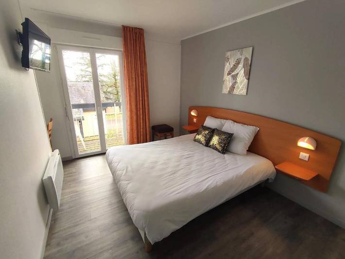 Hôtel pour 2 personnes, avec jardin et vue à Turenne - 4