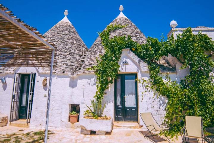 Chambre d’hôte pour 2 personnes, avec Terrasse et Jacuzzi ainsi que Jardin et Piscine à Martina Franca