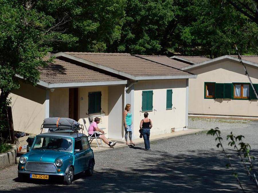 Camping Village Mugello Verde - Appartamento 2 persone - Appartamento con 1 camera da letto (2 persone comprese - 2 persone in più possibili con supplemento, contattare il campeggio) in Scarperia e San Piero, Firenze province