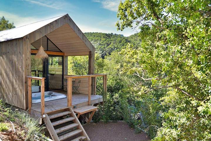 Gîte pour 2 personnes, avec balcon et jacuzzi à Lafare