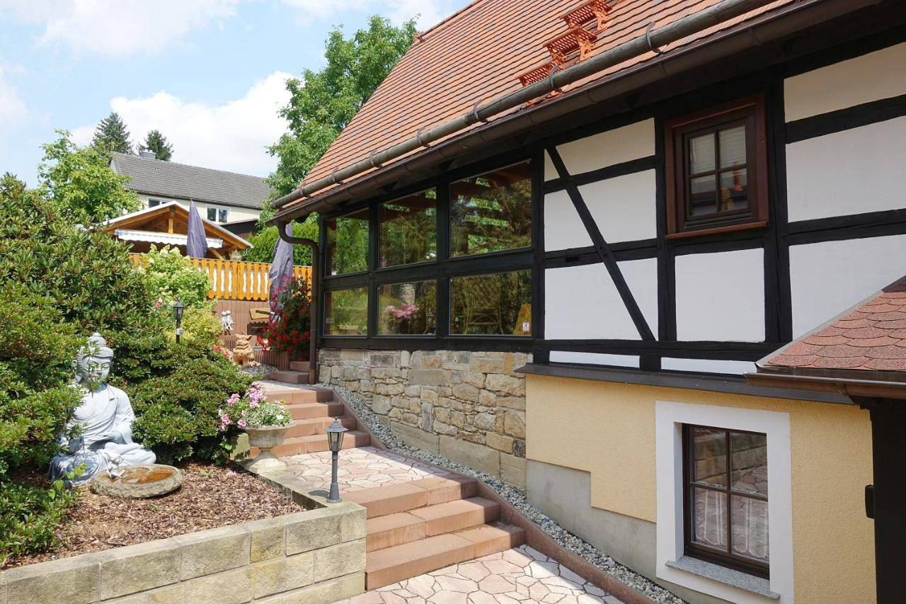 Ganze Wohnung, Two-Bedroom Apartment - Ground Floor in Tharandt, Osterzgebirge