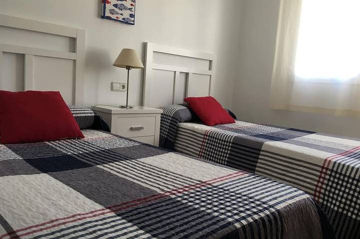 Chalet für 8 Personen, mit Garten und Balkon in Oliva - 3