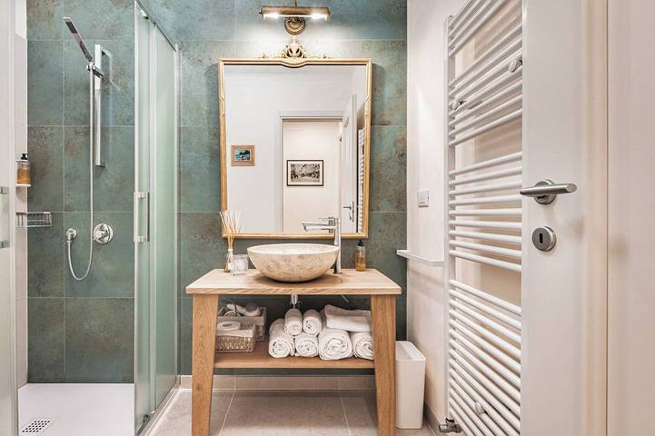 Appartamento intero, Casa Saba Trieste Luxury Apartment with terrace in Trieste, Trieste e dintorni