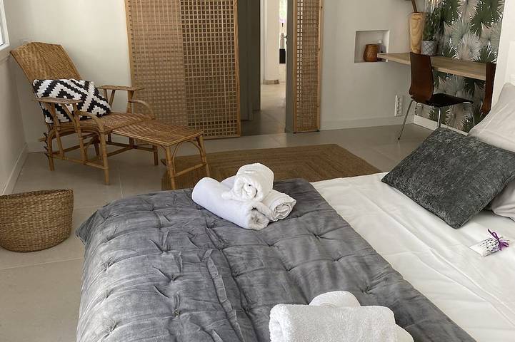 Villa pour 6 personnes, avec jacuzzi et jardin dans Calanques - 4