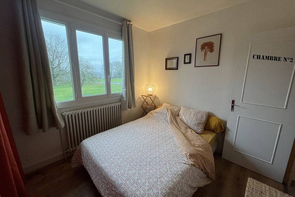 Maison spacieuse au calme pour 7 voyageurs in Saint-Rémy-la-Vanne, Seine-et-Marne