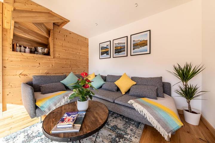 Gîte pour 10 personnes, avec Balcon et Jacuzzi ainsi que Terrasse et Jardin à Essert-Romand