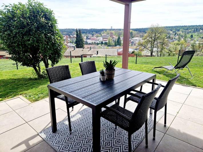 Ferienwohnung für 4 Personen, mit Terrasse und Garten sowie Ausblick in Schömberg - 2