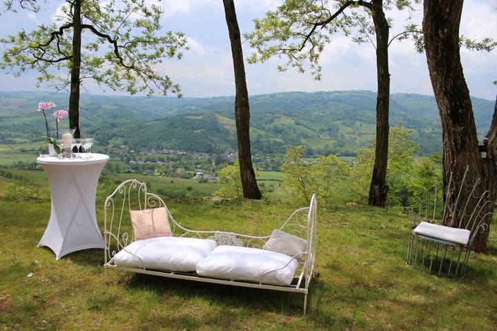 Location de vacances pour 6 personnes, avec piscine et bassin pour enfant ainsi que balcon et vue dans Clairvaux-d'Aveyron - 4