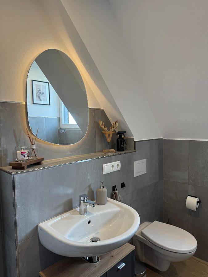 Ferienwohnung für 4 Personen, mit Balkon und Terrasse sowie Ausblick in Ettringen - 3