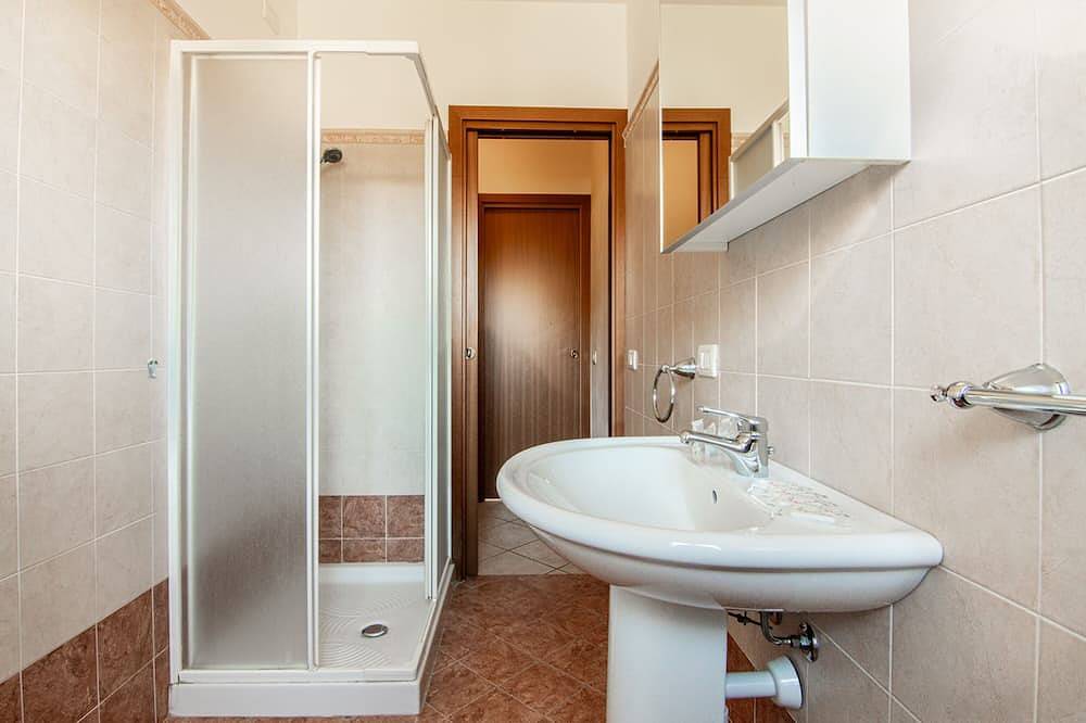 Ganze Wohnung, Vista d'Oro Ulivo Apt. 7, Perledo, Italy in Perledo, Gemeinde Perledo