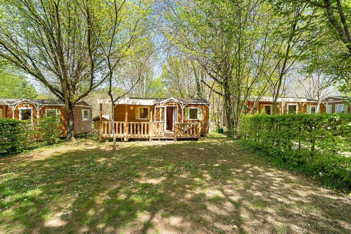 Campeggio 3★ Périgord Noir – Casa mobile con piscina, pesca e attività per famiglie in Saint-Martial-de-Nabirat, Périgord Noir