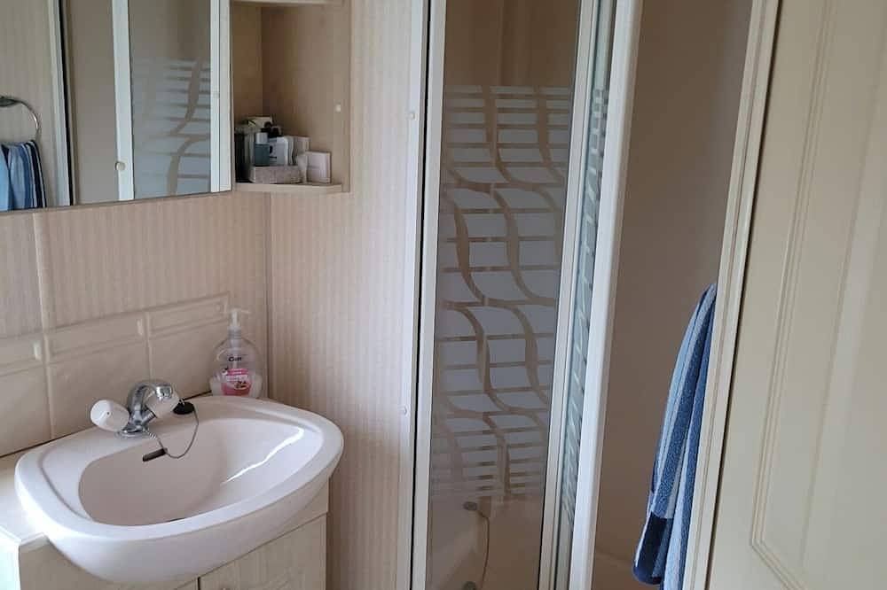 4 Berth Holiday Caravan  with stunning sea views 5☆rated with elevated deck in Gimingham, Norfolk Coast