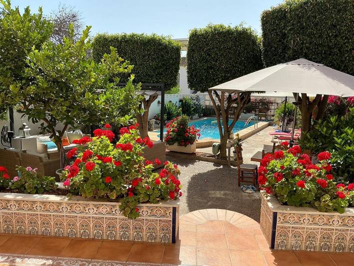 Ferienhaus für 12 Personen, mit Balkon und Terrasse sowie Garten und Pool in Roquetas de Mar - 2
