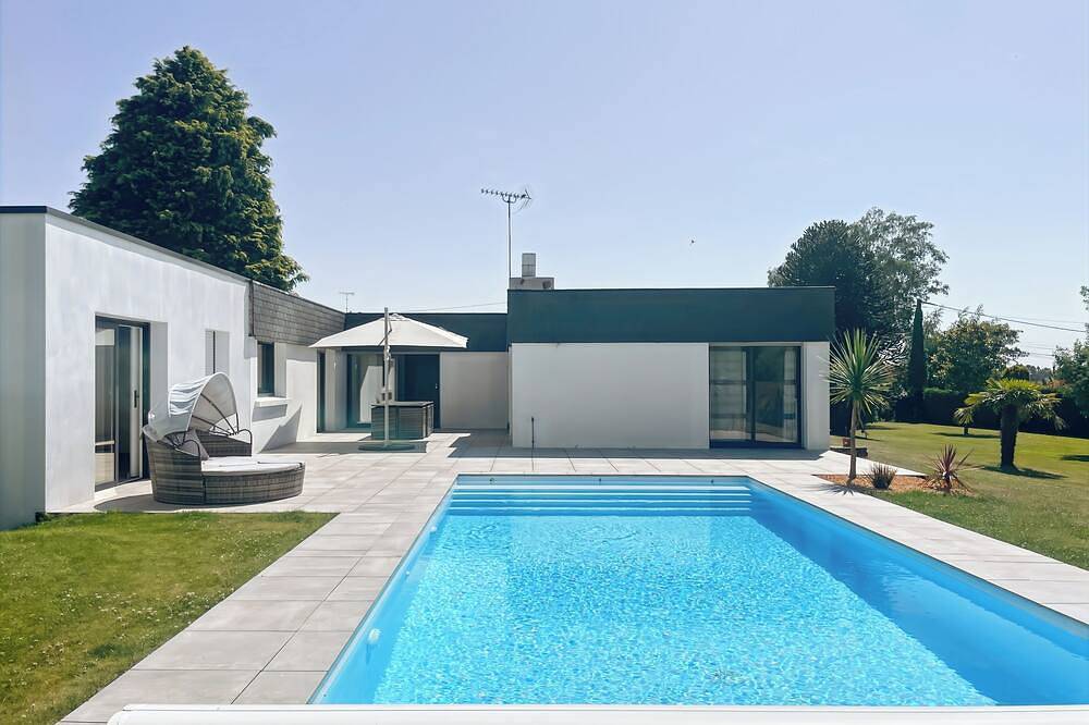 Single-storey house with swimming pool for 8 people. in Saint-Avé, Parque natural regional del Golfo de Morbihan