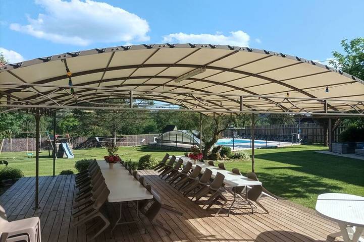Maison de vacances pour 38 personnes, avec jacuzzi et piscine à Saint-Martin-de-Fressengeas