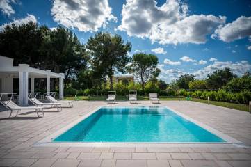 Villa mit pool für 12 Personen, mit Pool und Garten in Taranto