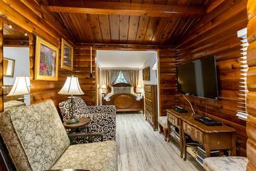 Cottage Rentals for 8 Guests in Cultus Lake, British Columbia, Picture 1