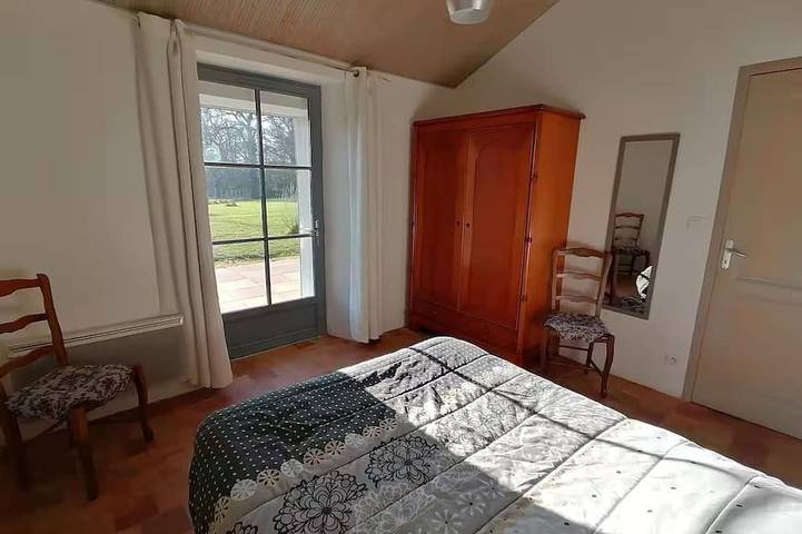 Gîte pour 14 personnes, avec jardin à Saint-Georges-du-Bois (Sarthe) - 2