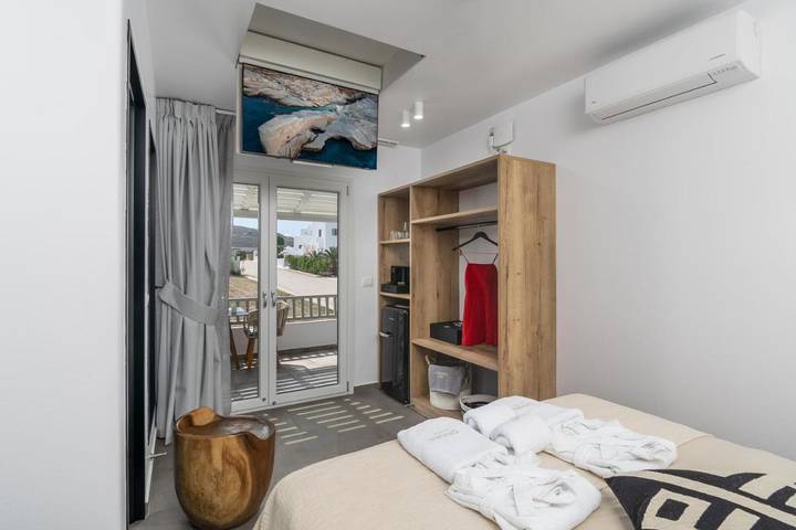 Location de vacances pour 2 personnes, avec jardin et terrasse dans Adamas - 4