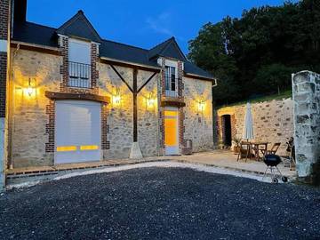 Gîte pour 4 personnes, avec terrasse à Vauxaillon