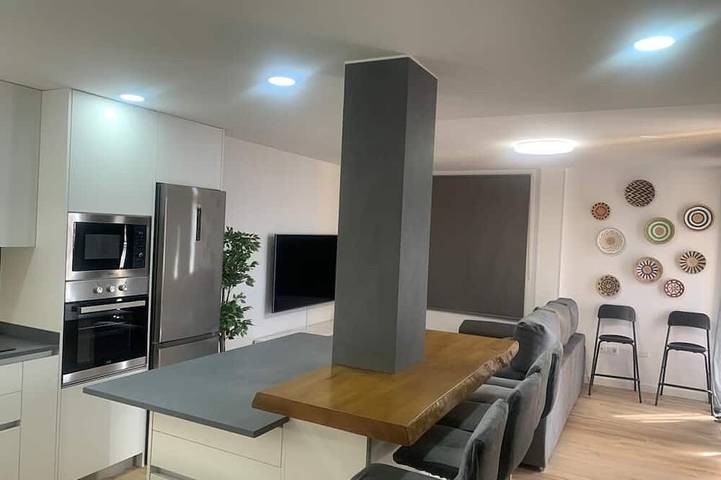 Gîte pour 6 personnes, avec balcon et piscine dans Los Martínez