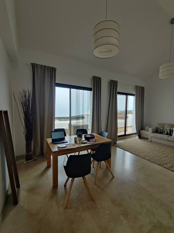 Entire apartment, 3 bedroom Penthouse in the Marina de la Alcaidesa with Great Views, Shared Pools, A/C & Wi-Fi in Playa de La Alcaidesa, San Roque