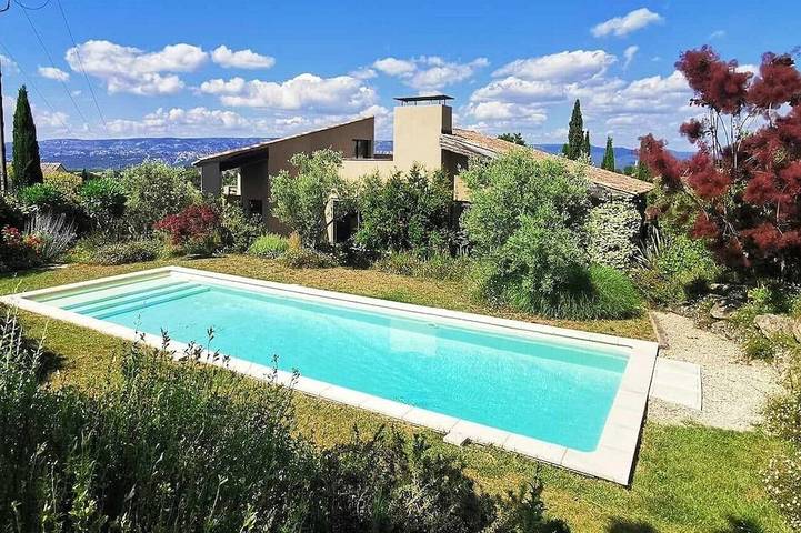 Location de vacances pour 6 personnes, avec Balcon et Jardin à Alleins