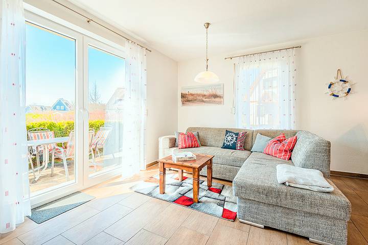 Ferienhaus für 6 Personen, mit Terrasse und Garten sowie Sauna in Neuenkirchen (Rügen) - 3