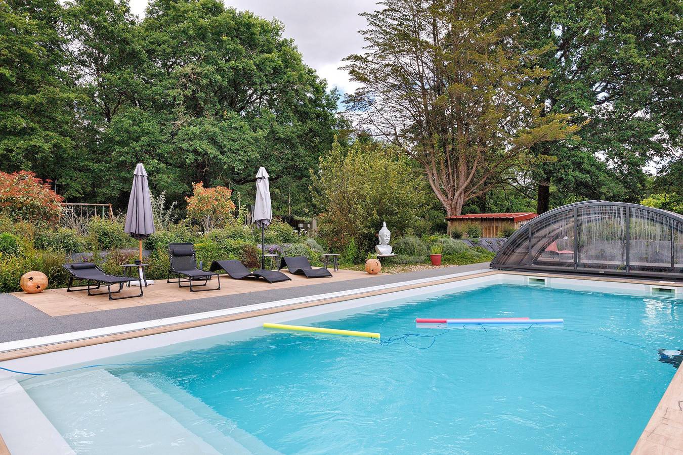 Gîte Douceur de Vivre - Marais : vue lac, piscine partagée et Wi-Fi in Saint-Avaugourd-des-Landes, Vendée