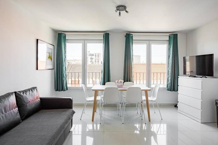 Appartement de vacances pour 8 personnes, avec Vue à Le Blanc-Mesnil