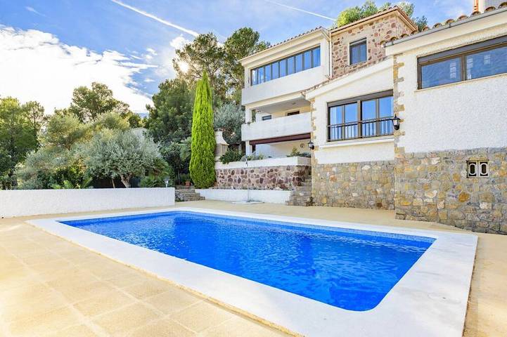 Chalet para 4 personas, con jardín y piscina en Oropesa del Mar