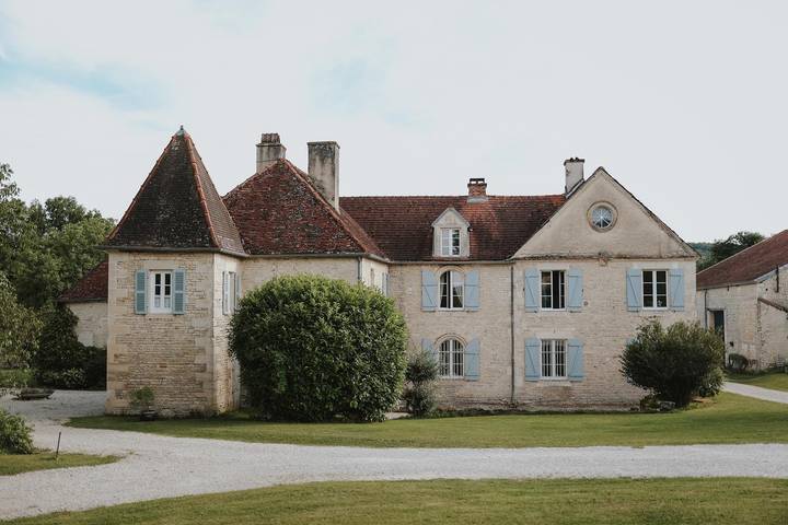 Gîte pour 16 personnes, avec terrasse et jardin dans Haute-Marne