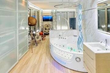 Gîte pour 2 personnes, avec jacuzzi et terrasse à Bagneux