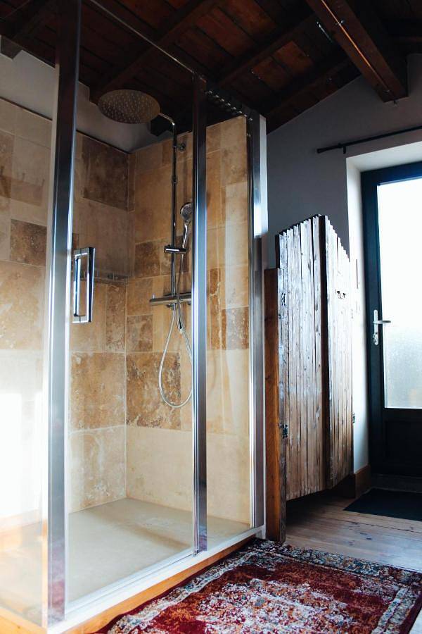 Maison d’hôte pour 2 personnes, avec jardin et jacuzzi dans Rhône - 3