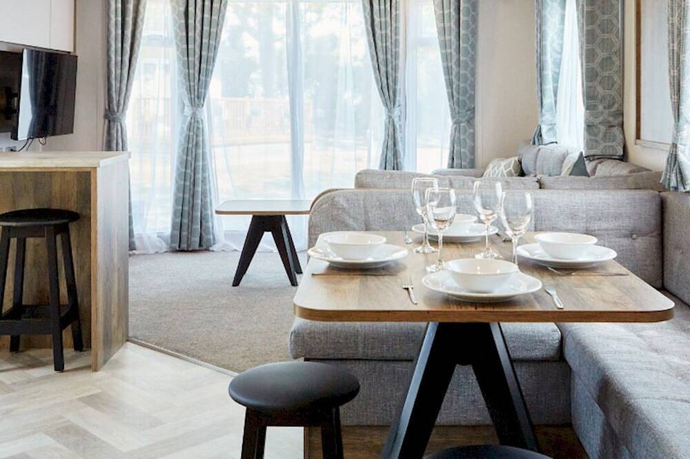 Glamping for 6 People in Northampton, Northamptonshire