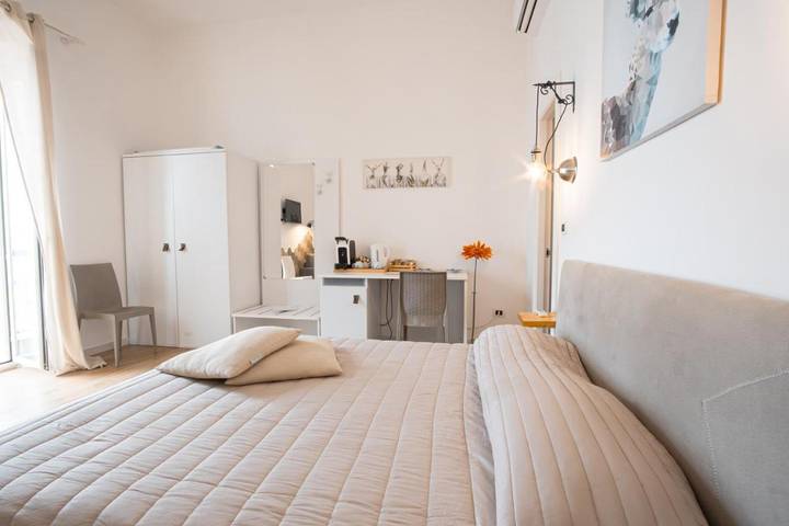 Gîte pour 2 personnes, avec vue et balcon dans Torre a Mare - 3