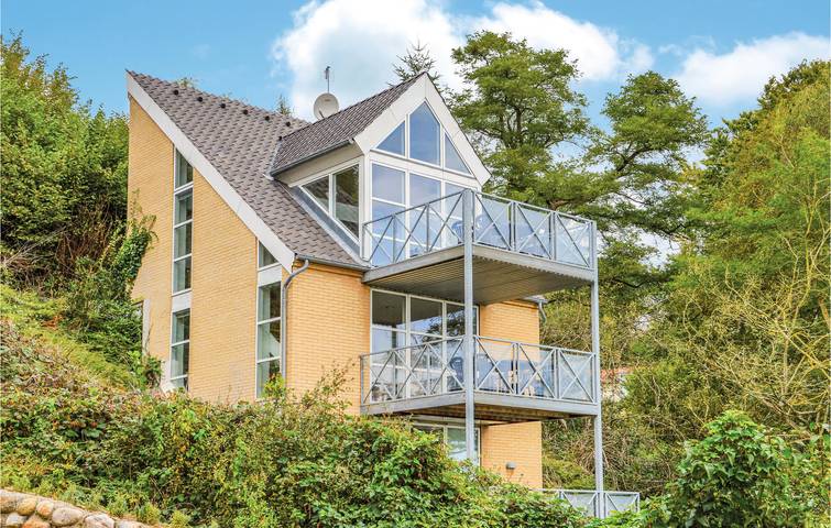 Ferienhaus für 10 Personen, mit Terrasse und Whirlpool sowie Garten und Sauna in der Flensburger Förde (Dänemark) - 2