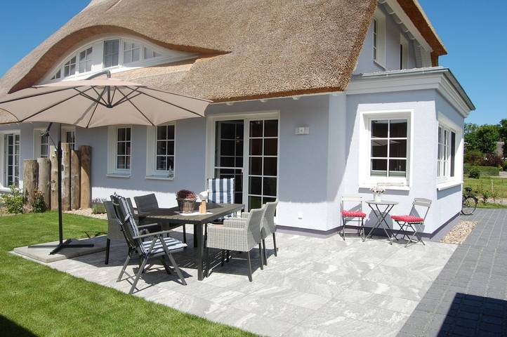 Ferienhaus für 4 Personen, mit Terrasse und Garten sowie Sauna in Ahrenshoop