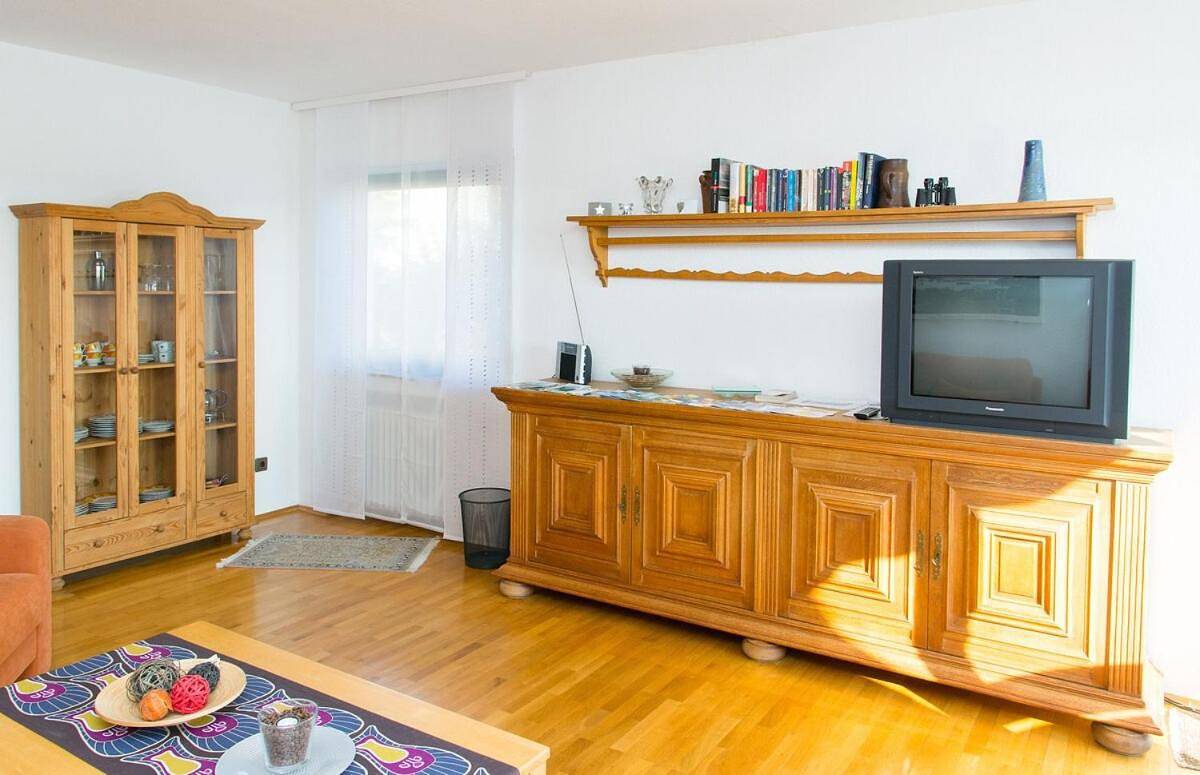 Ganze Wohnung, One-Bedroom Apartment in Neuwied, Osteifel