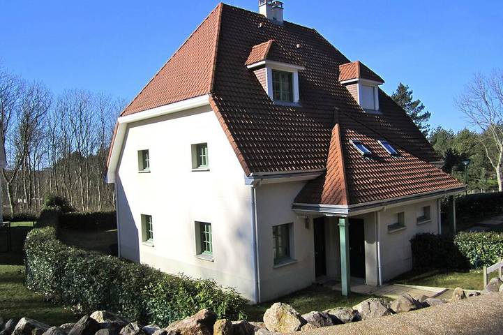 Location de vacances pour 8 personnes, avec Terrasse et Jardin dans Golf des Dunes