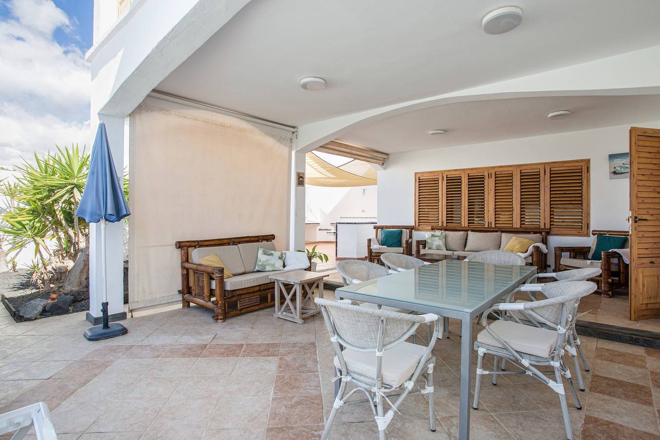 Vacation Villa "Villa Lea" with Sea View, Pool, Fast Wi-Fi in Puerto del Carmen, Tías