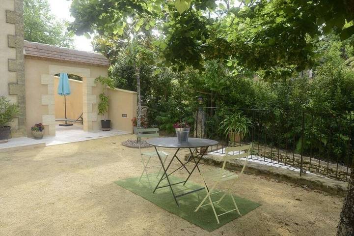 Gîte pour 4 personnes, avec terrasse, animaux acceptés
