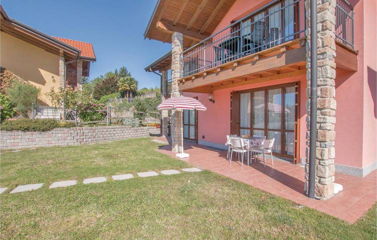 Ganze Ferienwohnung, Apartment mit Seeblick, Parkplatz, Küche und Pool in Agra, Lago Maggiore (Lombardei)